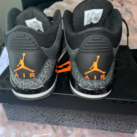 Jordan 3 Fear - Picture 5 of 7